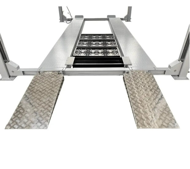 Triumph NSS-11 (Extra Wide & Portable) 11,000 lb Service Storage 4 Post Automotive Lift Triumph NSS-11 (Extra Wide & Portable) 11,000 lb Service Storage 4 Post Automotive Lift