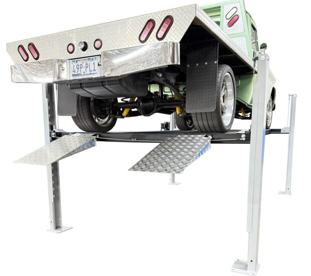 Triumph USA8000XLT 8,000 lb Service & Storage 4 Post Automotive Lift Triumph USA8000XLT 8,000 lb Service & Storage 4 Post Automotive Lift