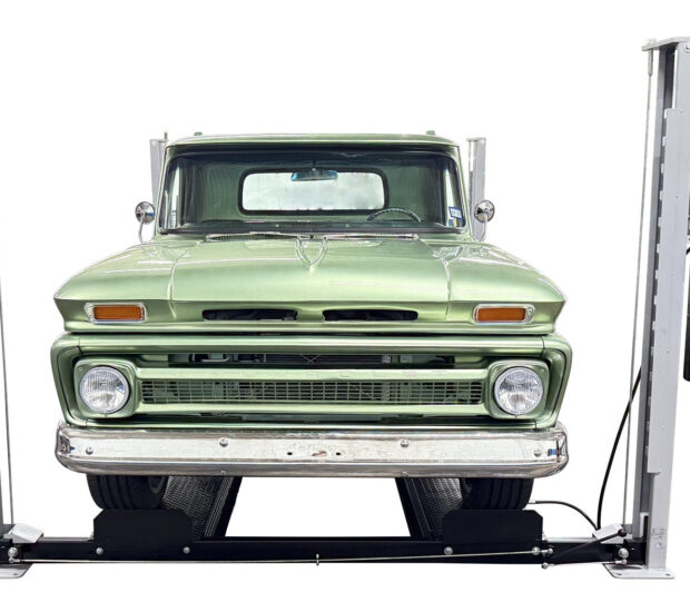 Triumph USA8000 8,000 lb Service & Storage 4 Post Automotive Lift Triumph USA8000 8,000 lb Service & Storage 4 Post Automotive Lift