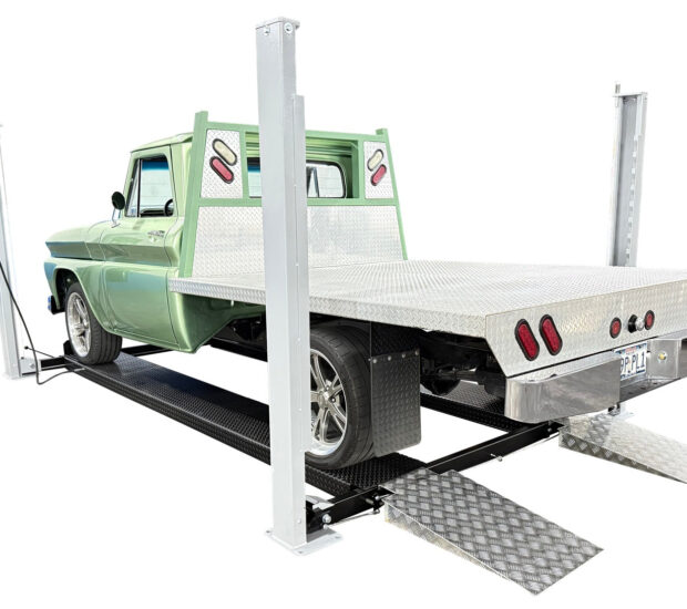 Triumph USA8000 8,000 lb Service & Storage 4 Post Automotive Lift Triumph USA8000 8,000 lb Service & Storage 4 Post Automotive Lift