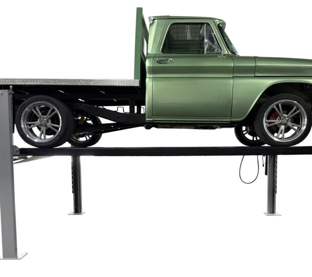 Triumph USA8000 8,000 lb Service & Storage 4 Post Automotive Lift Triumph USA8000 8,000 lb Service & Storage 4 Post Automotive Lift