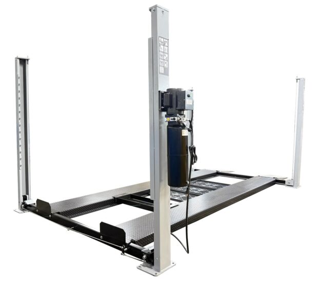 Triumph USA8000 8,000 lb Service & Storage 4 Post Automotive Lift Triumph USA8000 8,000 lb Service & Storage 4 Post Automotive Lift