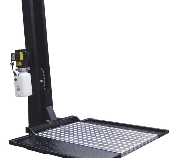 Tuxedo Platform Lift, 2000-Lb. Capacity, Black/Silver, Model# SC-2K Tuxedo Platform Lift, 2000-Lb. Capacity, Black/Silver, Model# SC-2K